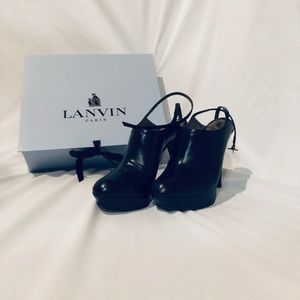 Lanvin Paris Blacked Heeled Bootie